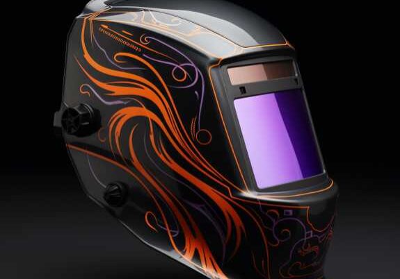 welding helmet R facing